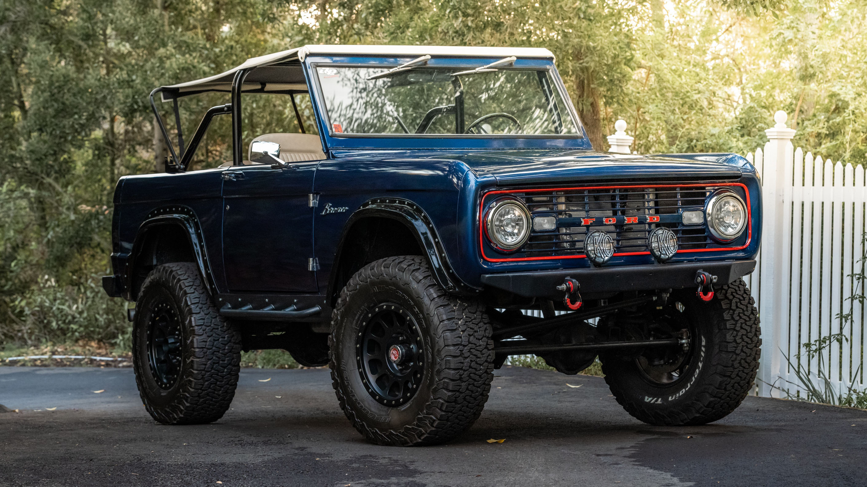 Jenson Button s Modified Ford Bronco Is Up For Auction Top Gear